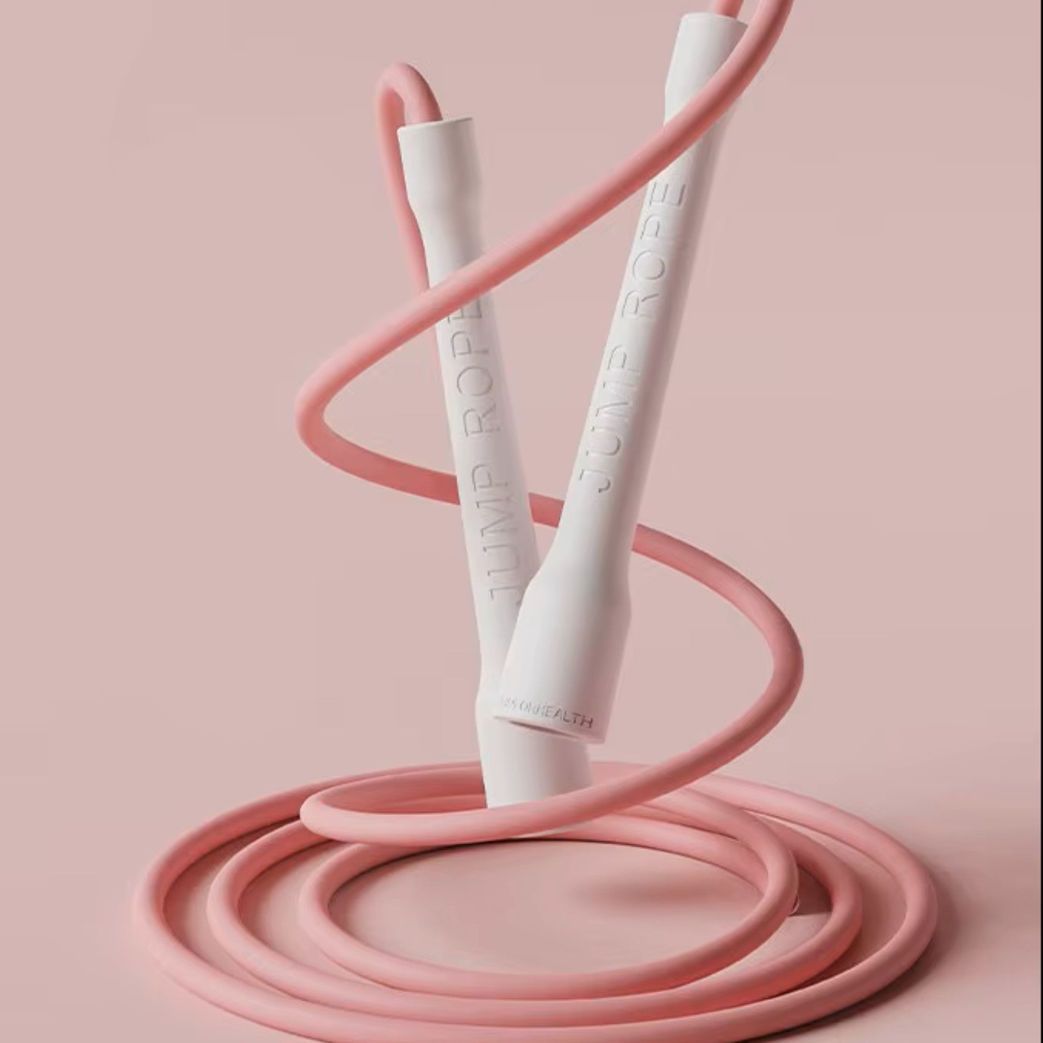 Detaljebillede af den slidstærke PVC-snor (5 mm) til effektiv og stabil sjipning.